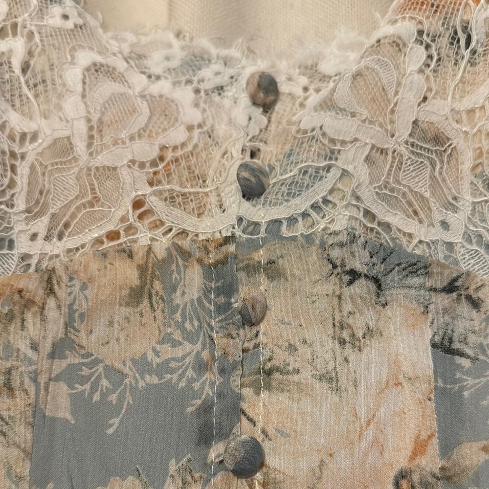 New with tags! Floral Lace Maxi Dress - Picture 3 of 5